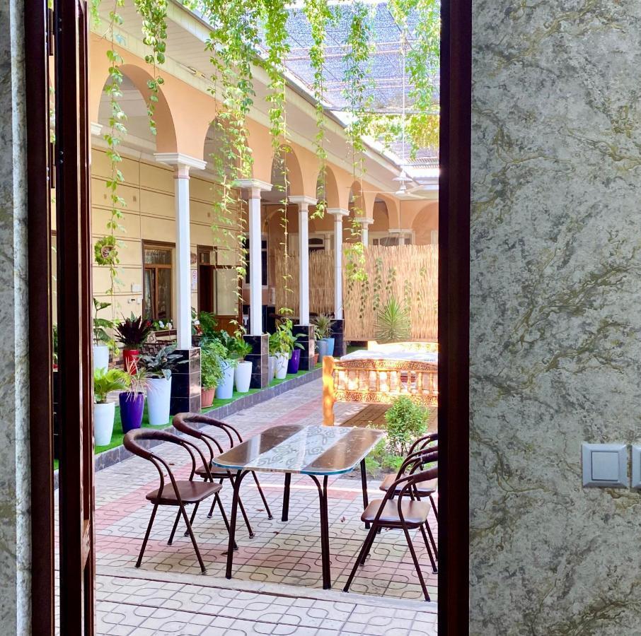 Guest House Evergreen Marghilon Exterior foto