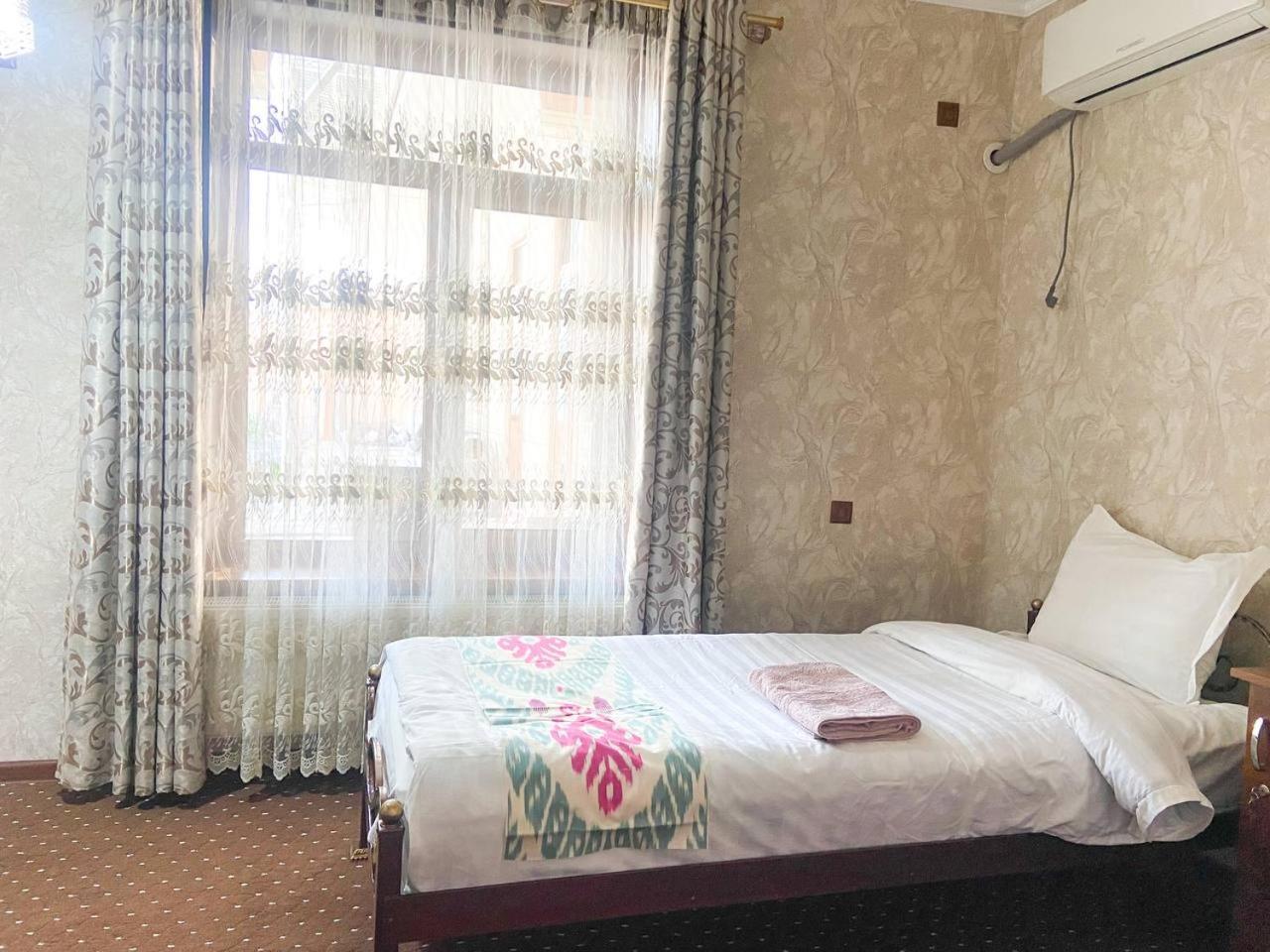 Guest House Evergreen Marghilon Zimmer foto
