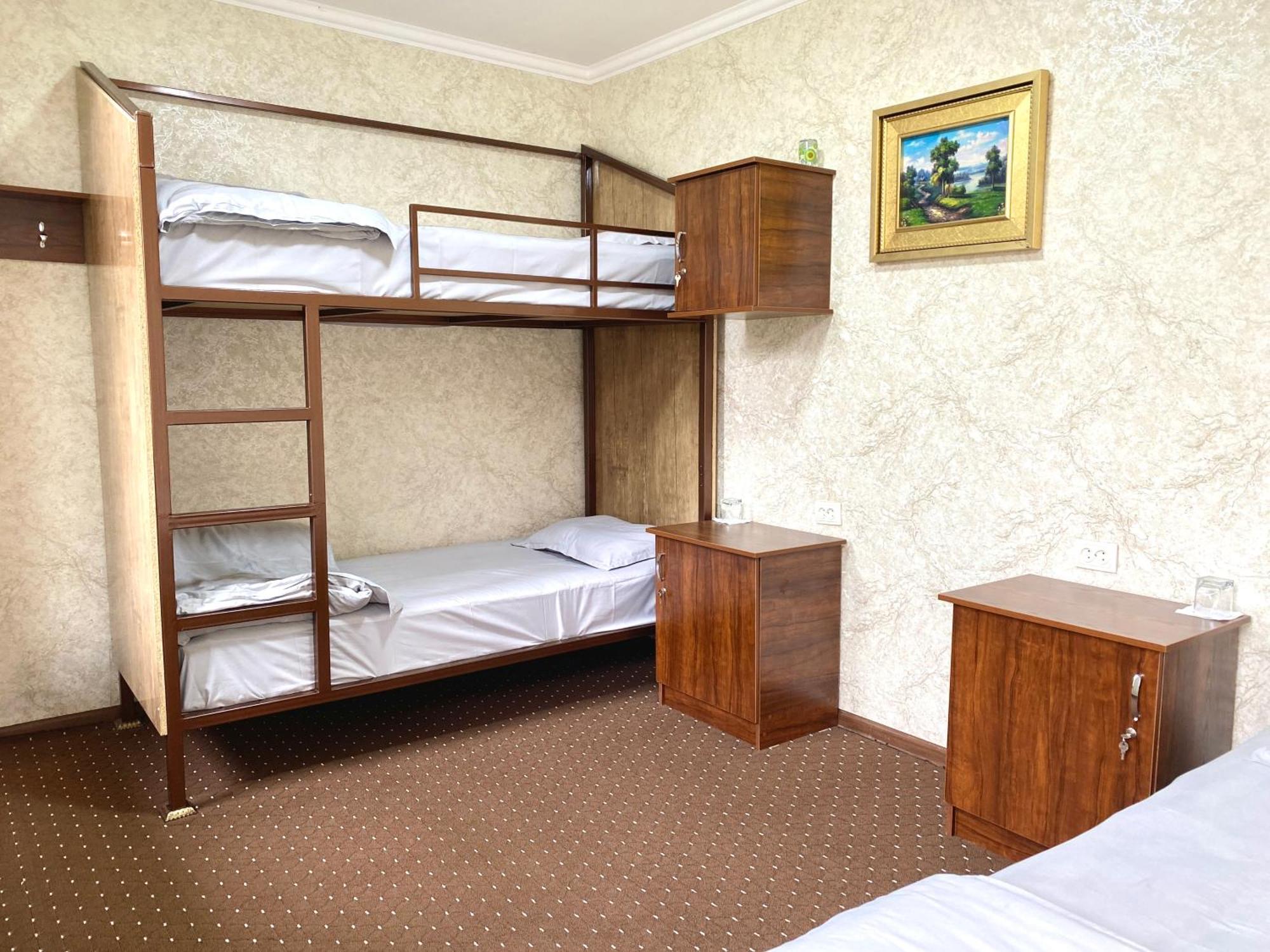 Guest House Evergreen Marghilon Exterior foto